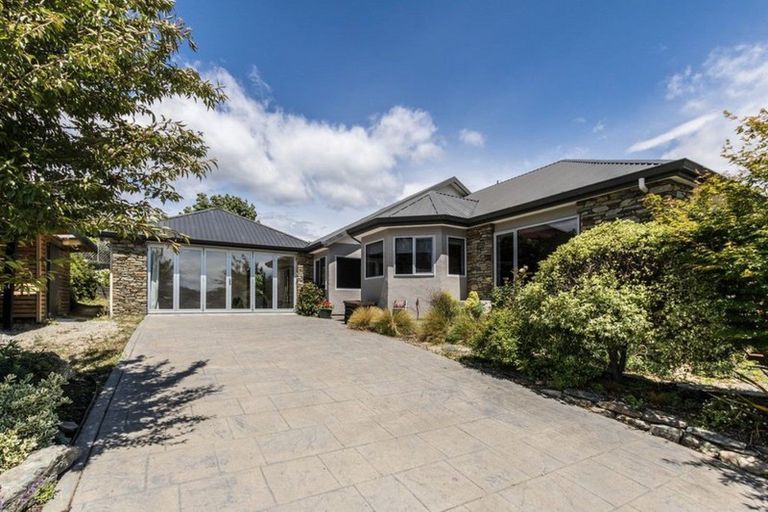 Photo of property in 3 Scaife Place, Wanaka, 9305
