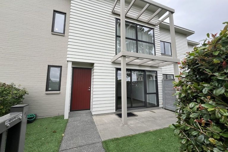 Photo of property in 28 Whenuapai Drive, Whenuapai, Auckland, 0618