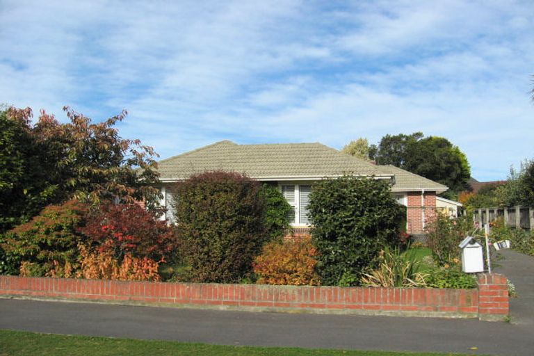 Photo of property in 18 Colman Avenue, Sockburn, Christchurch, 8042
