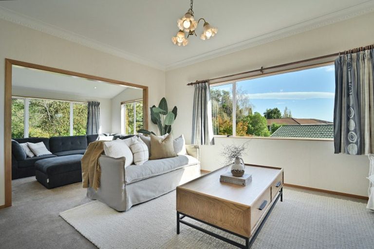 Photo of property in 14 Hunters Hill, Havelock North, 4130