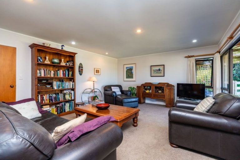 Photo of property in 28a Old Waipu Road, Mangawhai, 0505