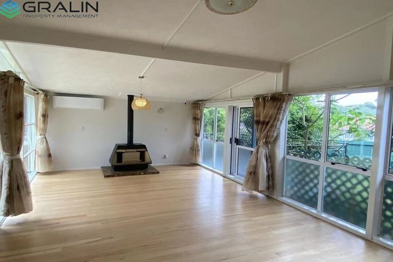 Photo of property in 9 Stanaway Street, Hillcrest, Auckland, 0627