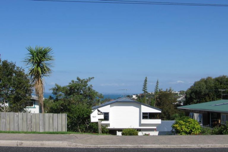 Photo of property in 2/16 Law Street, Torbay, Auckland, 0630