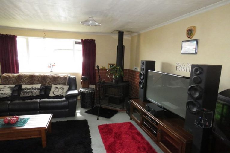 Photo of property in 74 Newbie Street, Heidelberg, Invercargill, 9812