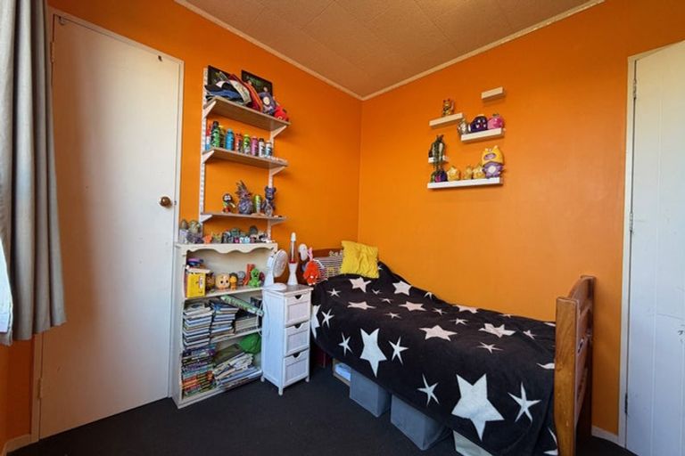 Photo of property in 25a Jeffares Place, Taradale, Napier, 4112