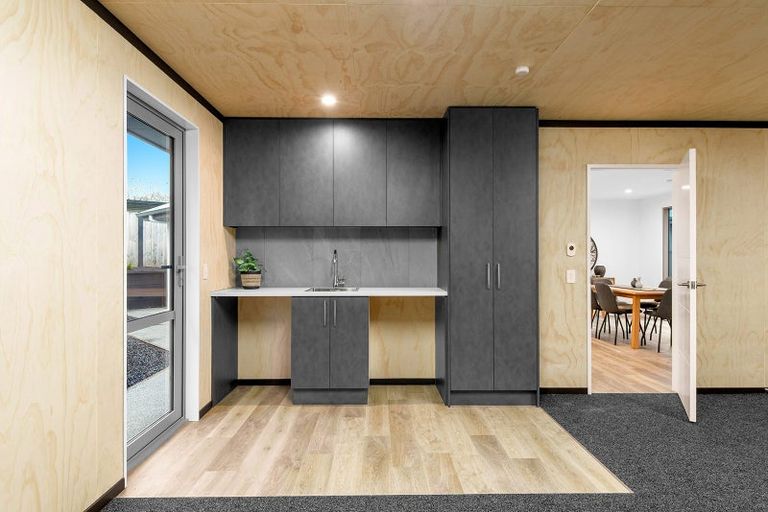 Photo of property in 5 Tapley Close, Halfway Bush, 9010