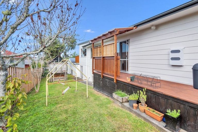 Photo of property in 52b Weldene Avenue, Glenfield, Auckland, 0629