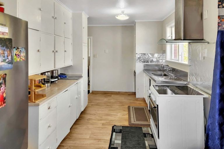 Photo of property in 199 Riverside Drive, Waterloo, Lower Hutt, 5011