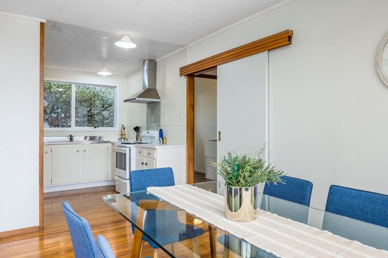 Photo of property in 20 Bellringer Road, Massey, Auckland, 0614