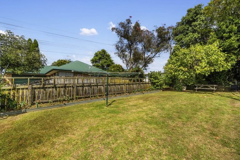 Photo of property in 15 Jarman Road, Mount Wellington, Auckland, 1060