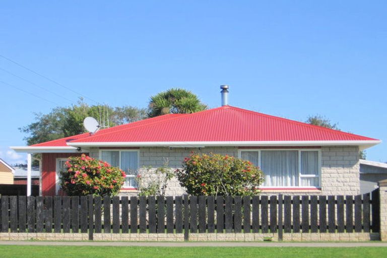 Photo of property in 36 Norbiton Road, Foxton, 4814