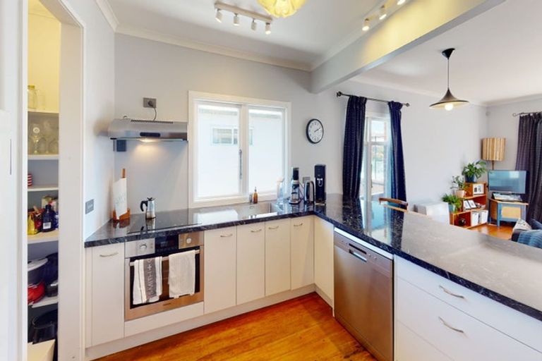 Photo of property in 5 Tower Crescent, Durie Hill, Whanganui, 4500