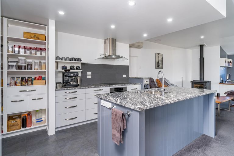 Photo of property in 16 Matukituki Crescent, Twizel, 7901