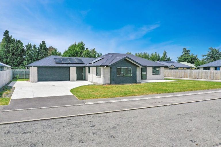 Photo of property in 28 Geoff Geering Drive, Netherby, Ashburton, 7700