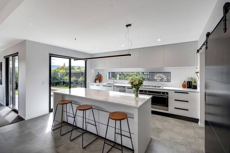 Photo of property in 10 Kinloch Place, Mosgiel, 9024