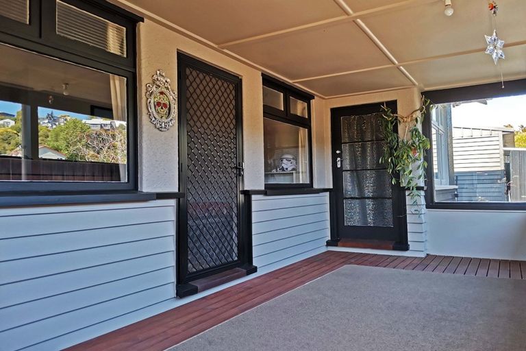 Photo of property in 118 Thackeray Street, Napier South, Napier, 4110