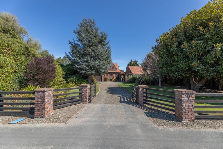 Photo of property in 22 Old Main North Road, Leithfield, Amberley, 7481