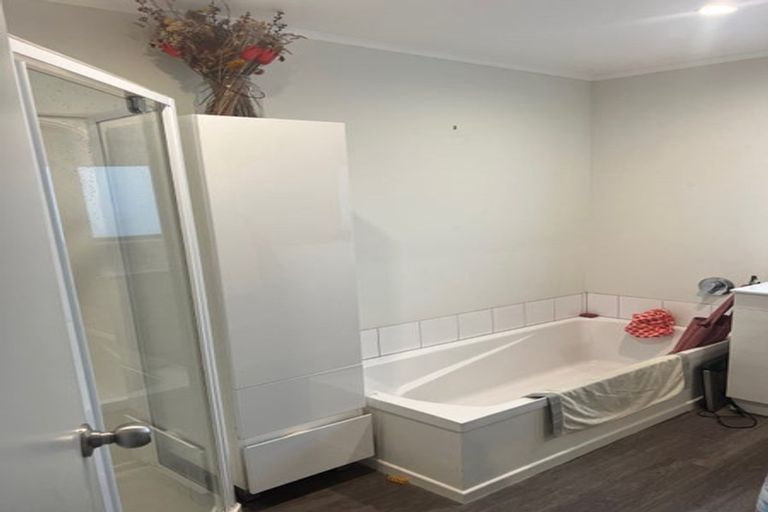 Photo of property in 94b Eatwell Avenue, Paraparaumu Beach, Paraparaumu, 5032