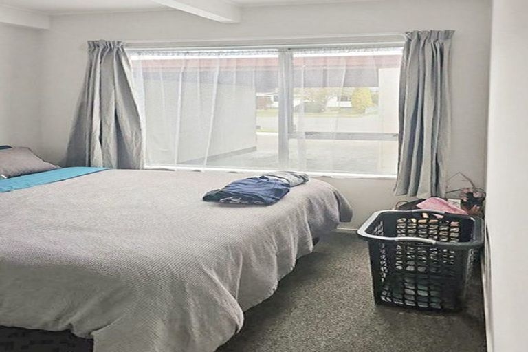 Photo of property in 12 Jellicoe Place, Tamatea, Napier, 4112