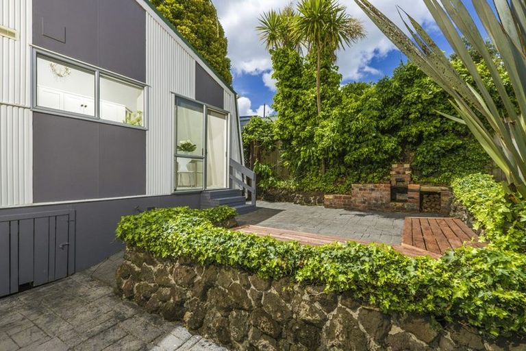 Photo of property in 8 Dakota Avenue, Beach Haven, Auckland, 0626