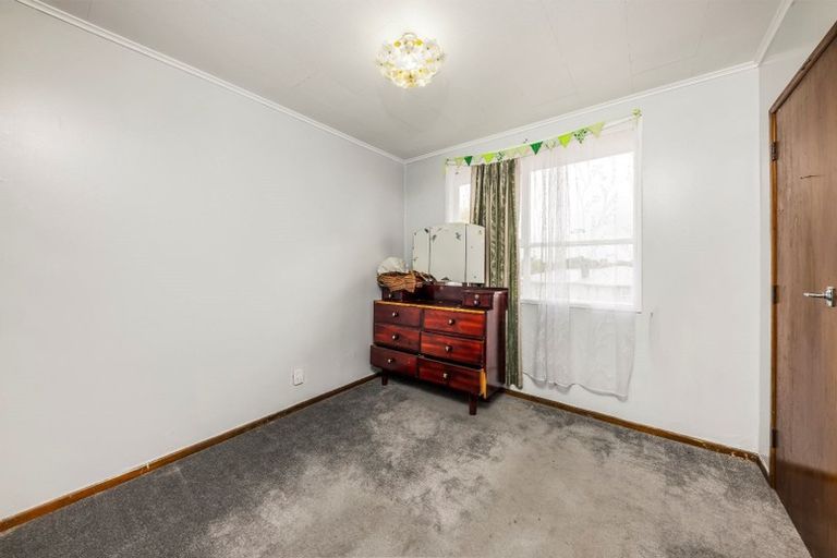 Photo of property in 11 Tomlin Place, Mangere East, Auckland, 2024