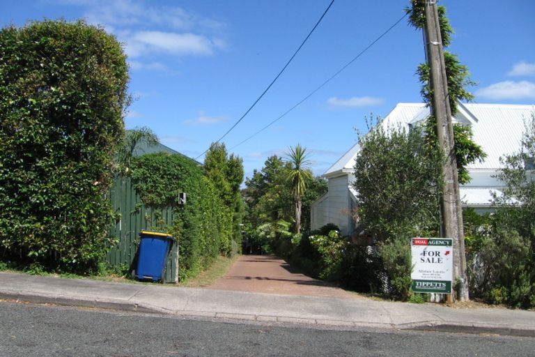 Photo of property in 22 Maunganui Road, Birkenhead, Auckland, 0626