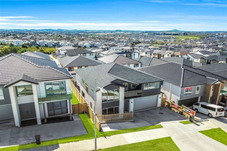 Photo of property in 7 Aklander Rise, Flat Bush, Auckland, 2019