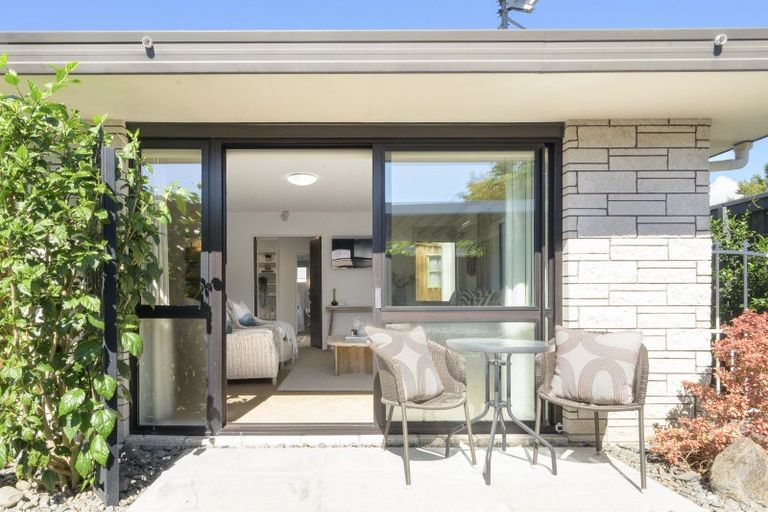 Photo of property in 317b Devonport Road, Tauranga, 3110