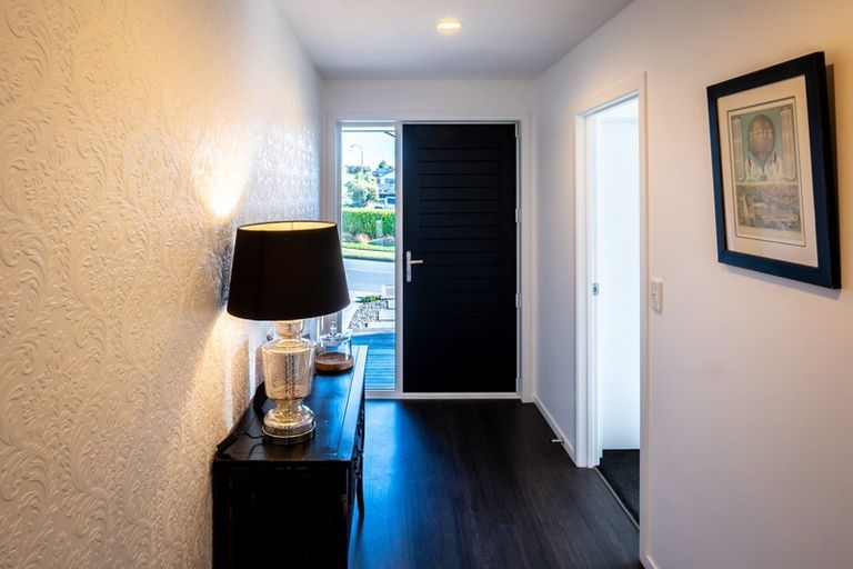 Photo of property in 90 Washbourn Drive, Richmond, 7020