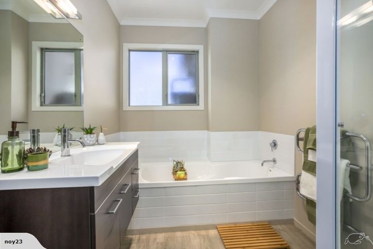 Photo of property in 94 Te Puia Drive, Aotea, Porirua, 5024