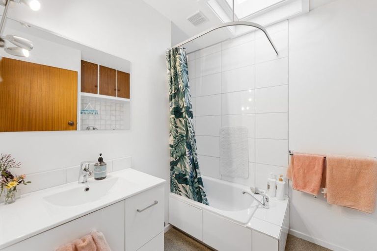 Photo of property in 56c Oxford Street, South Dunedin, Dunedin, 9012