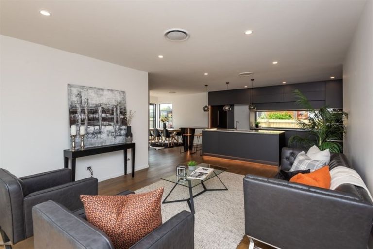 Photo of property in 70 Idris Road, Fendalton, Christchurch, 8052