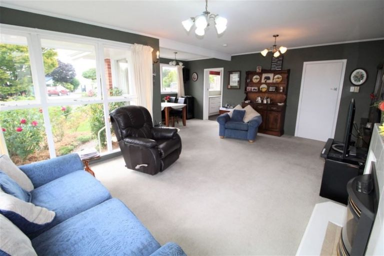 Photo of property in 228 Douglas Street, Highfield, Timaru, 7910