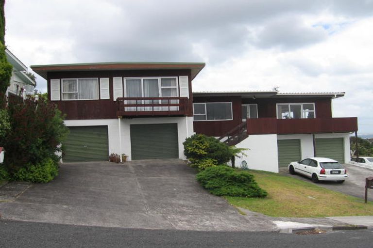 Photo of property in 2/3 Colin Wild Place, Glenfield, Auckland, 0629