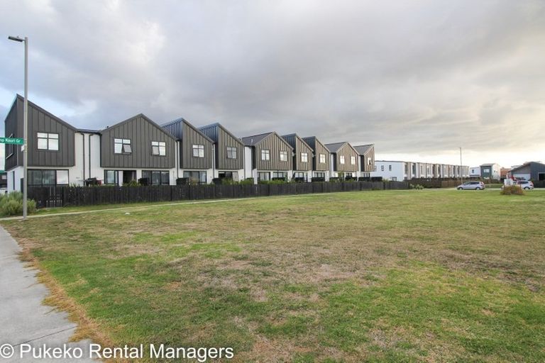 Photo of property in 21 Alliance Lane, Papakura, 2110