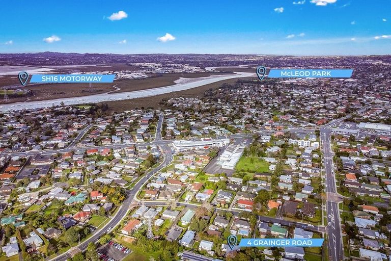 Photo of property in 4 Grainger Road, Te Atatu South, Auckland, 0610