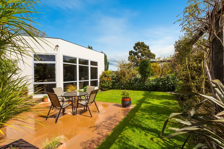 Photo of property in 11 Mallard Place, Mosgiel, 9024