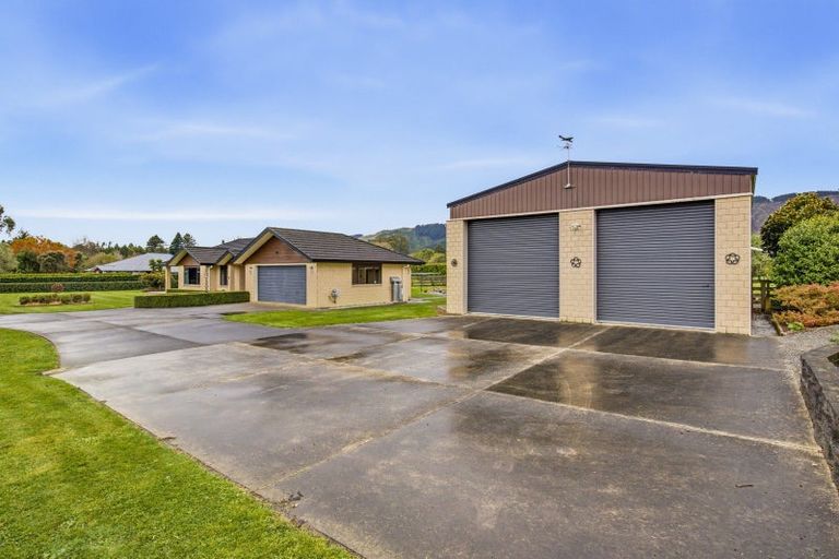 Photo of property in 53 Pohutukawa Drive, Levin, 5571