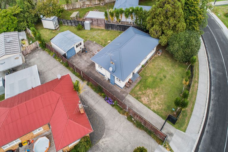 Photo of property in 10 Rollerson Street, Papakura, 2110