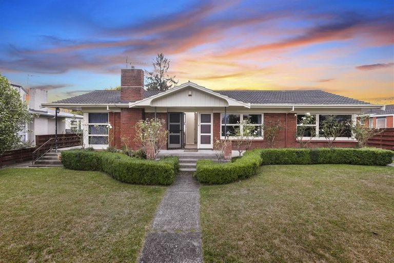 Photo of property in 4 Lynwood Place, Chedworth, Hamilton, 3210