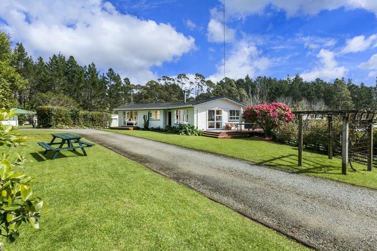 Photo of property in 336 Muriwai Road, Waimauku, 0881