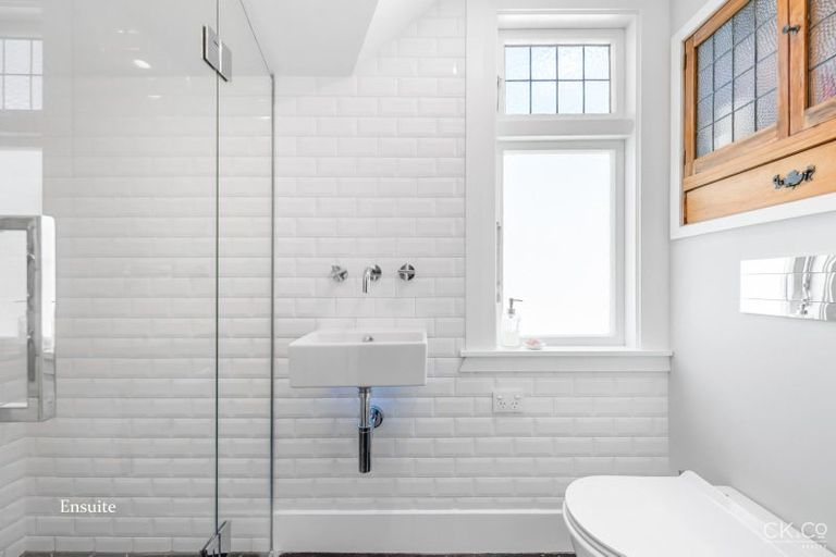 Photo of property in 16 Hinau Street, Woburn, Lower Hutt, 5010