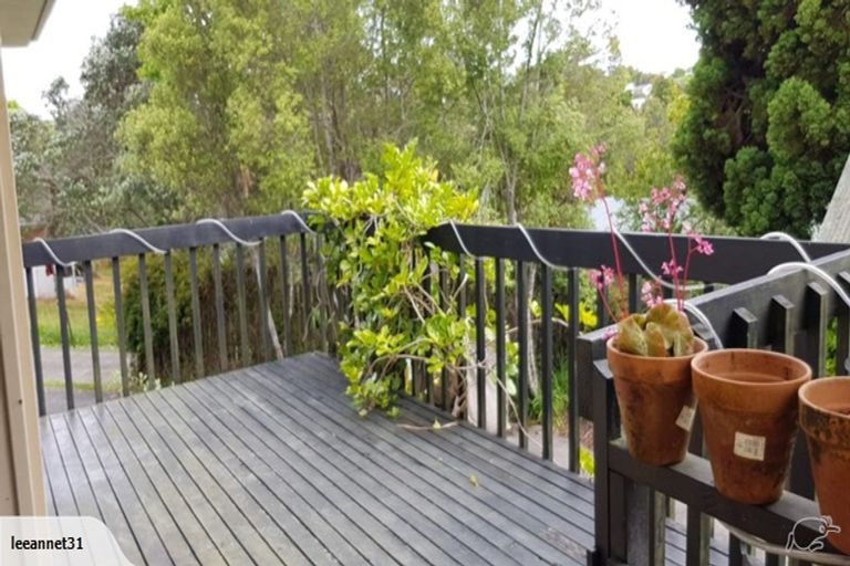 Photo of property in 15 Tallington Crescent, Torbay, Auckland, 0630