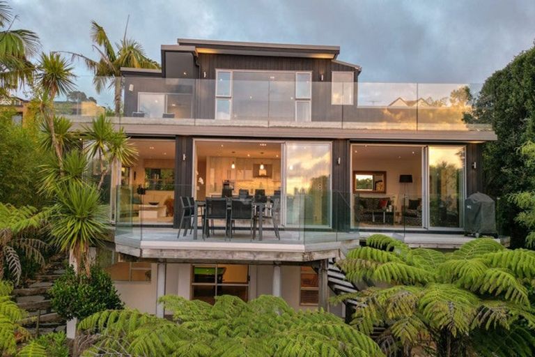 Photo of property in 39 Maritime Terrace, Birkenhead, Auckland, 0626