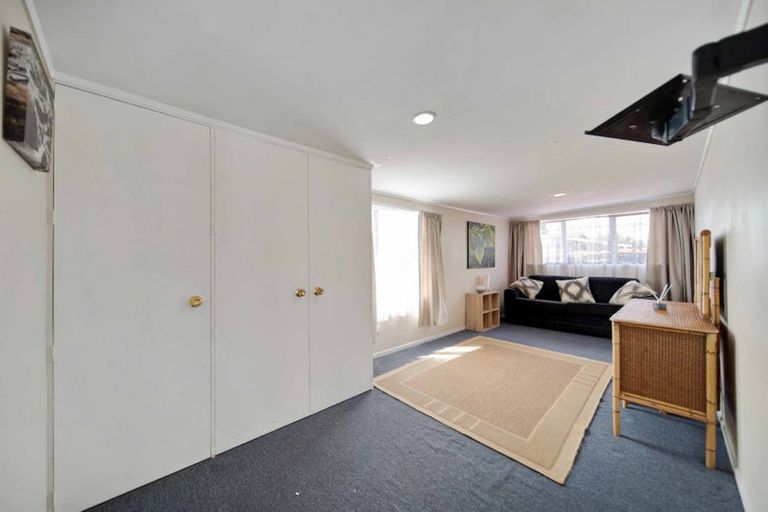 Photo of property in 57 Cargill Street, Papakura, 2110