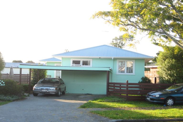 Photo of property in 33 Martin Road, Manurewa, Auckland, 2102
