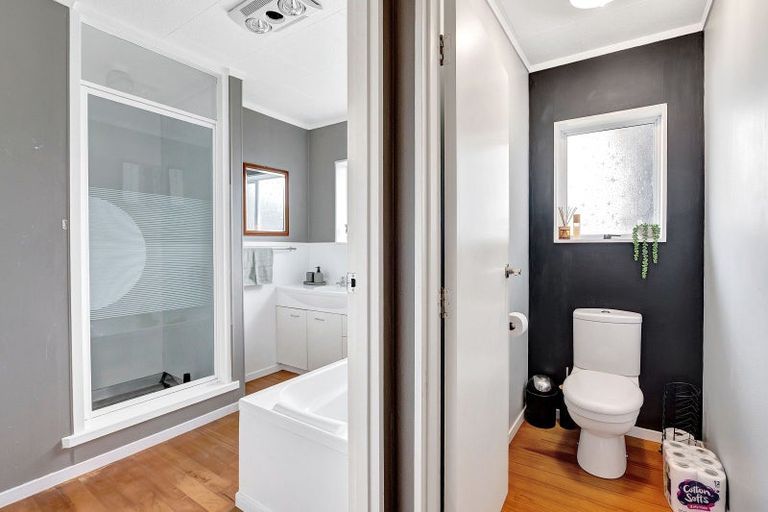 Photo of property in 1263 Egmont Road, Egmont Village, New Plymouth, 4372