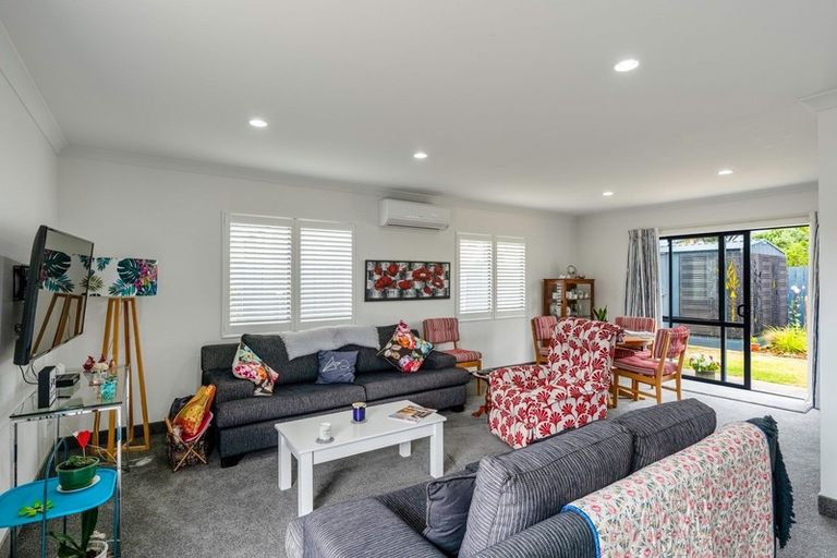 Photo of property in 25 Scott Avenue, Otaki Beach, Otaki, 5512