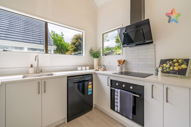 Photo of property in 46 Weka Street, Miramar, Wellington, 6022