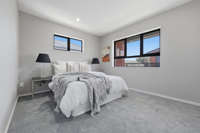 Photo of property in 716c Massey Road, Mangere, Auckland, 2022